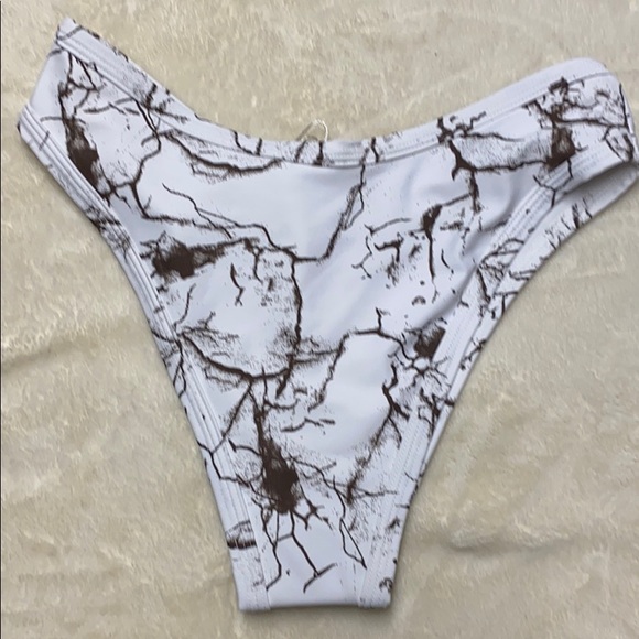 Bikini bottom - Picture 2 of 2